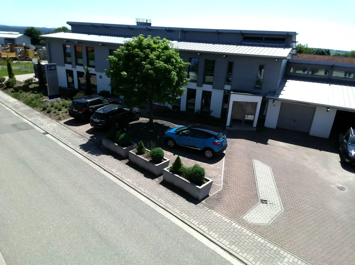 S-BB Firmengebäude in Höheinöd